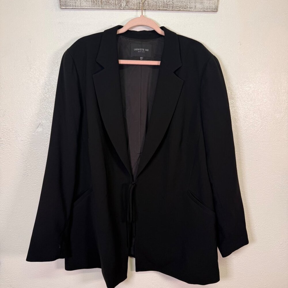LAFAYETTE 148 Black Tie front Blazer Size 22W Pockets Minimalist Professional
